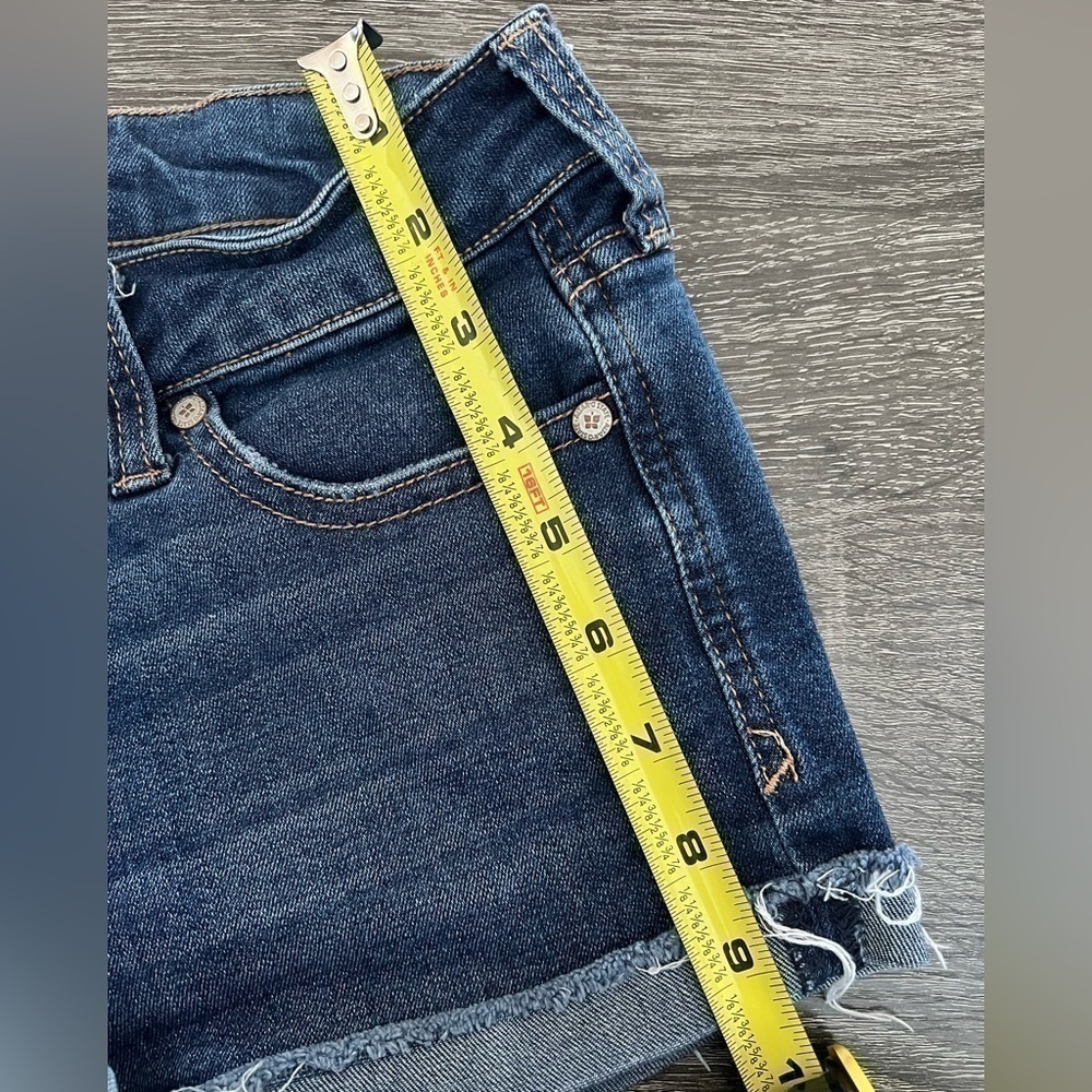 Altar’d State Denim cut off shorts, size 26/3 - Picture 7 of 8
